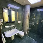 Hotel The Red Bricks 4*