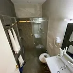 The Red Bricks Hotel Shkodër