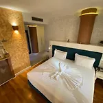 The Red Bricks Hotel