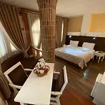 The Red Bricks Hotel Shkodër