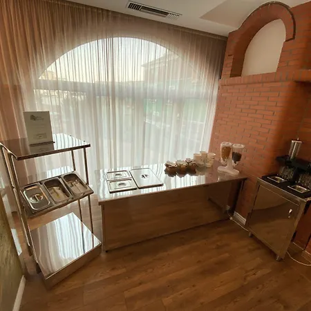 The Red Bricks Ξενοδοχείο 4*