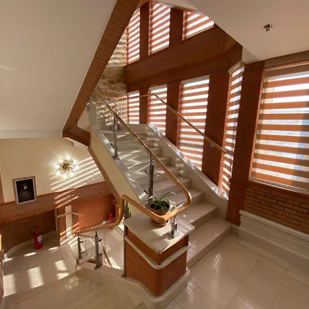 Hotel The Red Bricks 4*