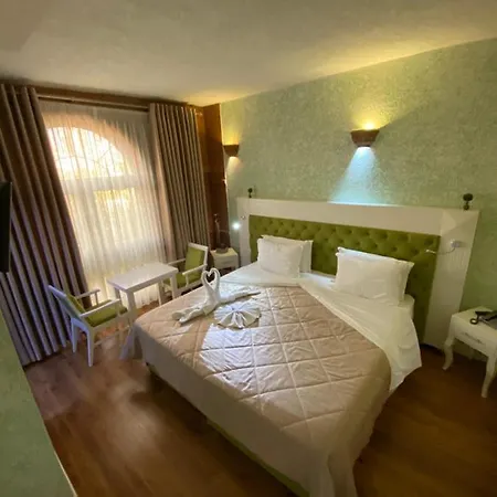 The Red Bricks 4* Shkodër