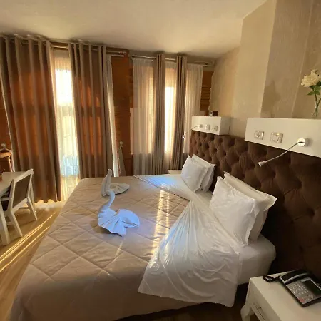 Hotel The Red Bricks