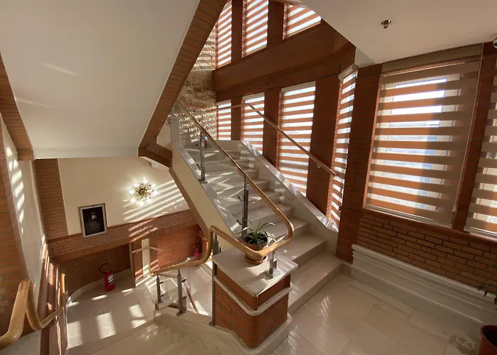 The Red Bricks Hotel 4*