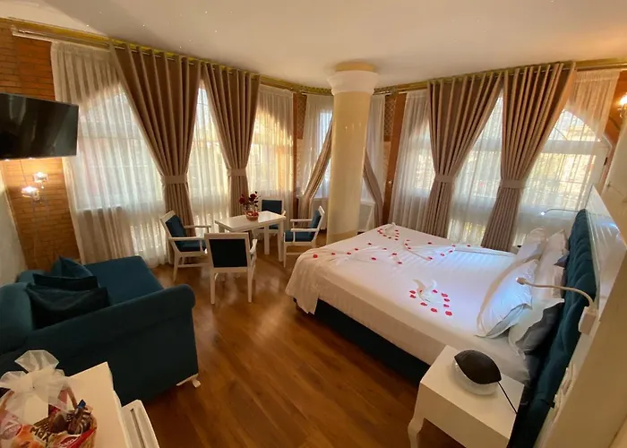 Hotel The Red Bricks 4*