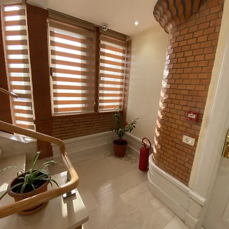 Ξενοδοχείο The Red Bricks Σκόδρα