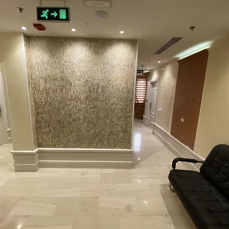 The Red Bricks Ξενοδοχείο 4*