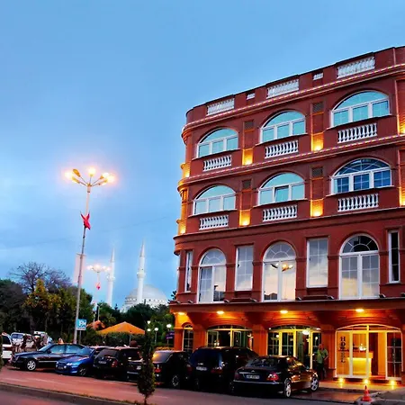 The Red Bricks 4*