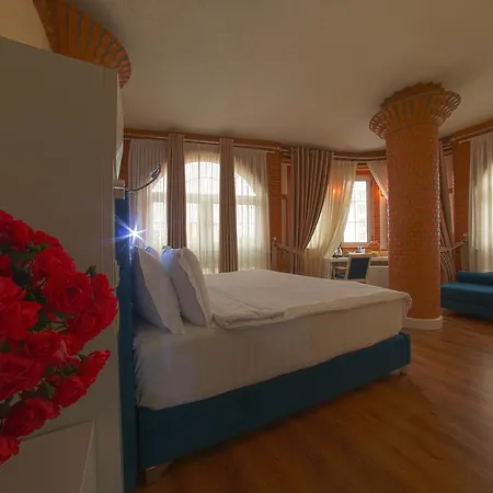 Отель The Red Bricks Шкодер