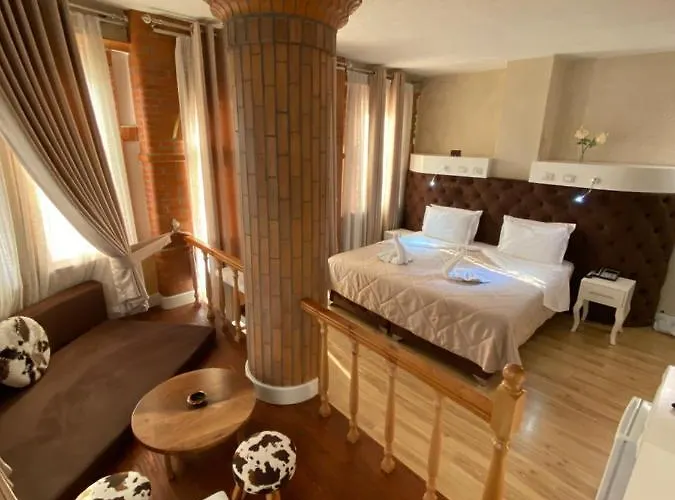 Hotel The Red Bricks