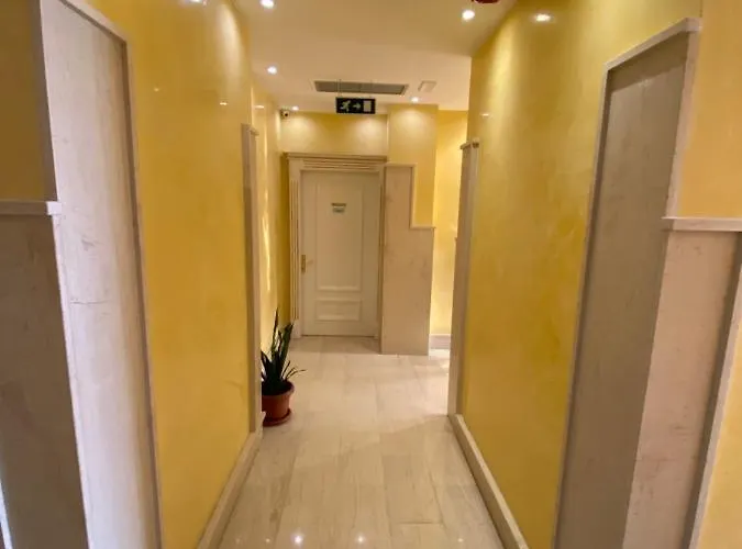 מלון The Red Bricks